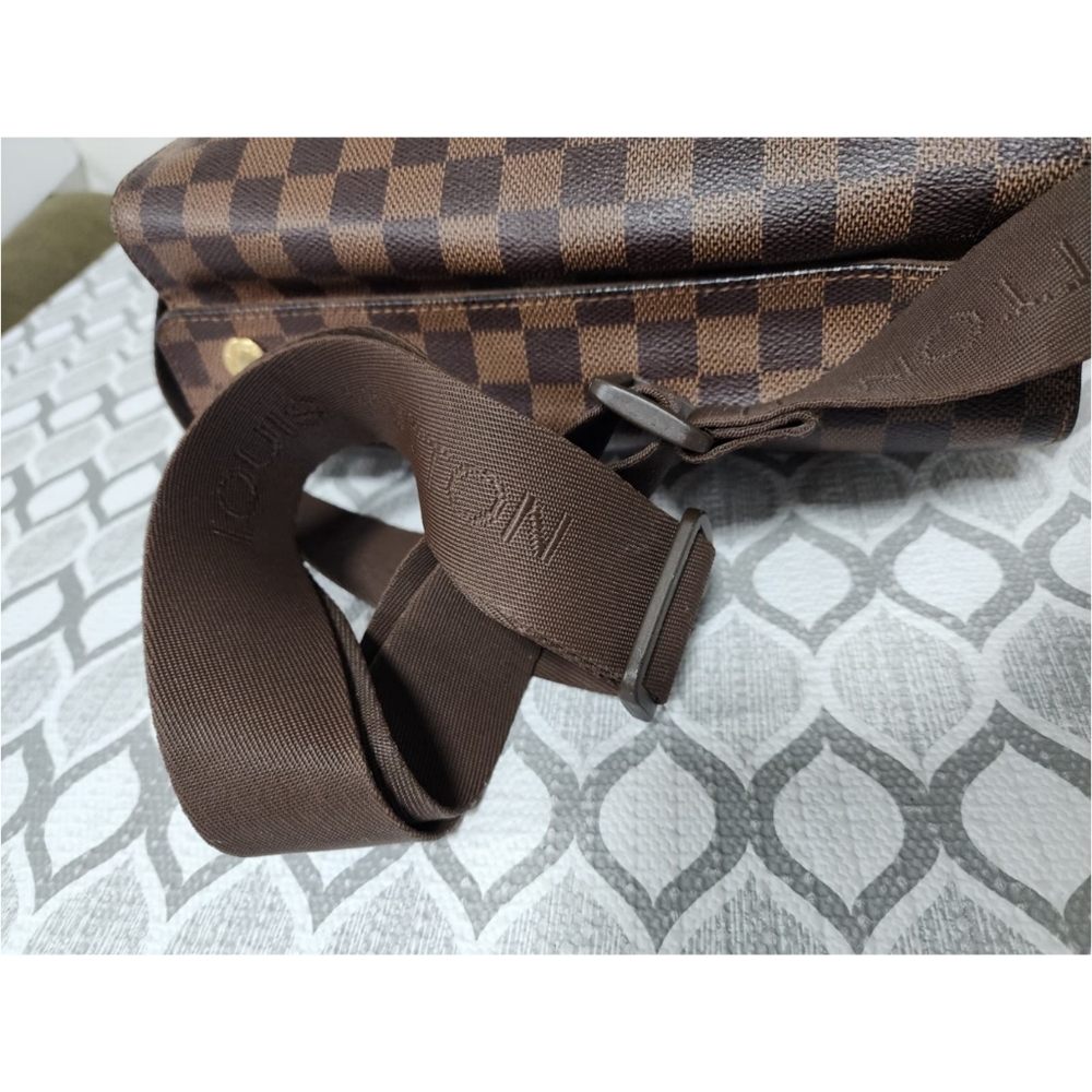 LOUIS VUITTON Damier Canvas Naviglio Messenger Bag Brown - Picture 11 of 14